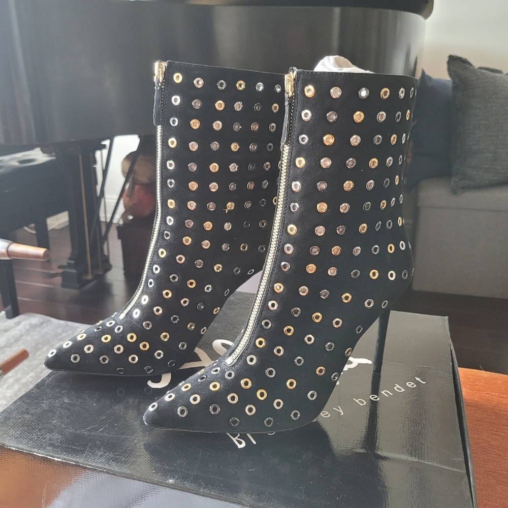 **HP** ALICE + OLIVIA Boots - Picture 11 of 11